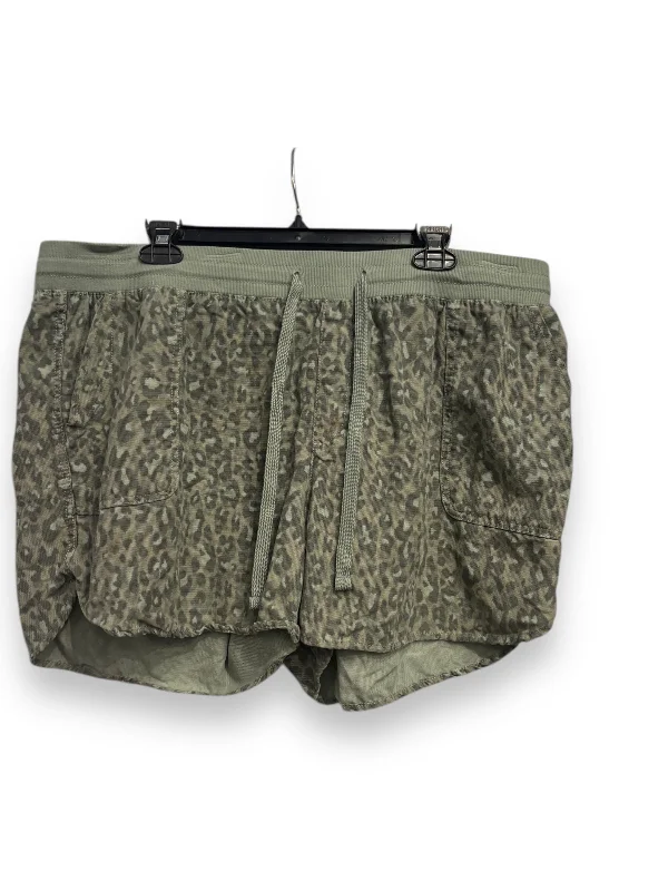 Multi-Pocket Shorts-Shorts By Maurices In Green, Size: 18