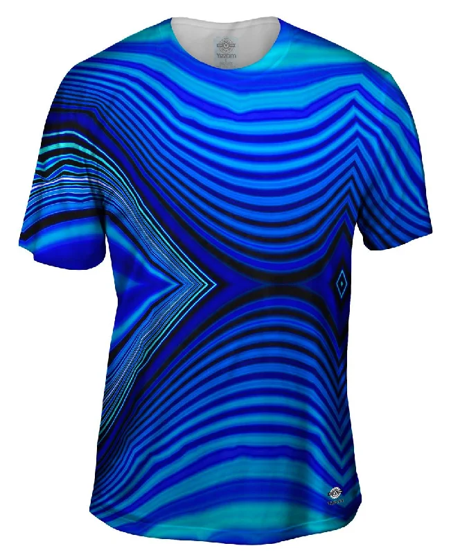 Comfortable Fit T-Shirt-Wave Lines Pattern Abstract