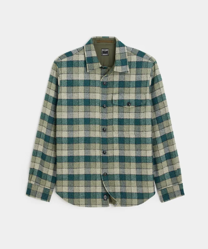 Fashionable T-Shirt-Wool Plaid Utility Shirt Jacket in Grey