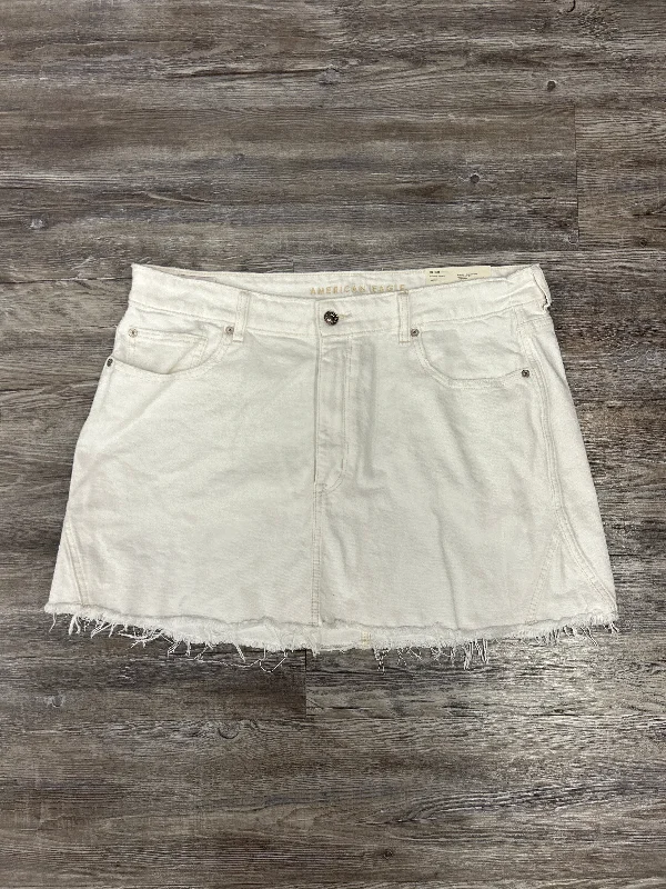 Summer Casual Shorts-Shorts By American Eagle In White Denim, Size: 18